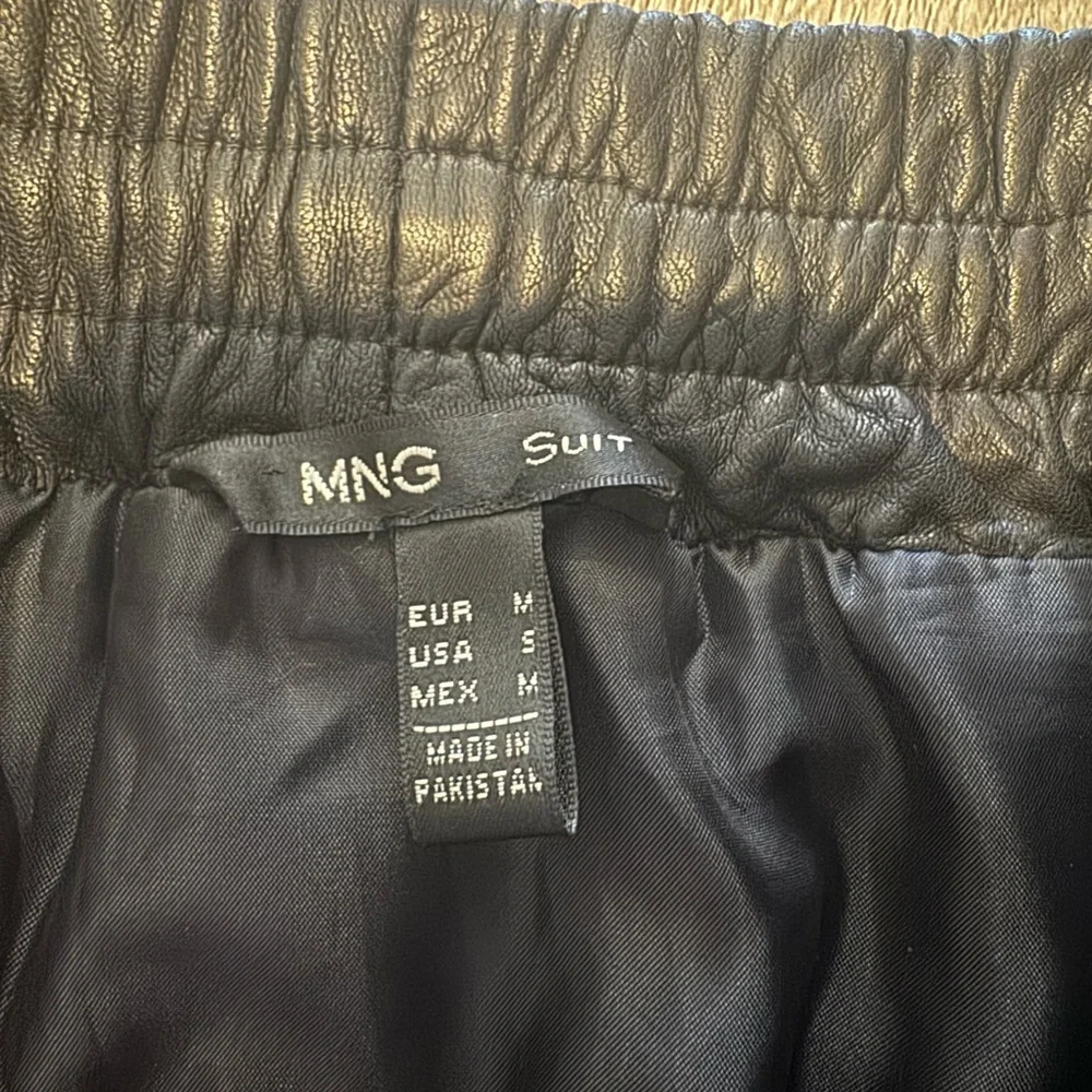 MNG Black Leather Skirt - Picture 4 of 8